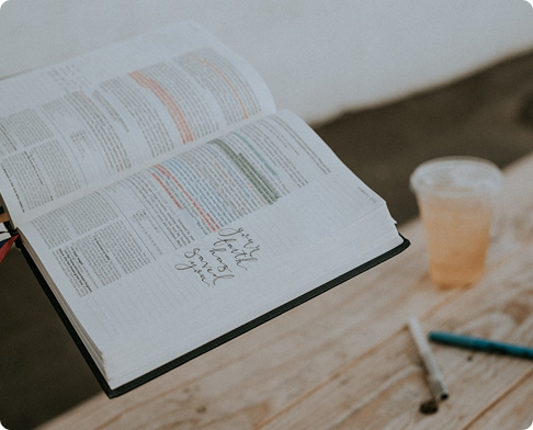 Investitionsunterlagen und Analysen